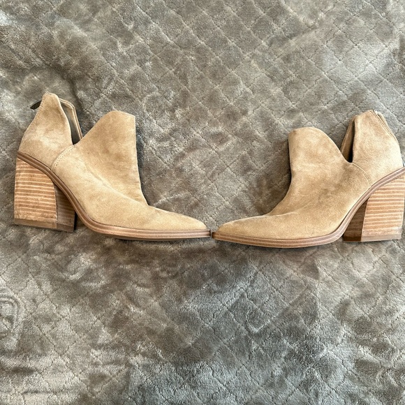 Steve Madden Alyse Booties - Picture 3 of 3